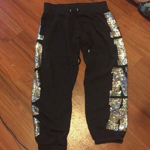 Victoria’s Secret Pink Cropped Sweatpants